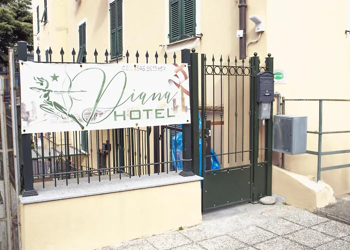 Diana Hotell *