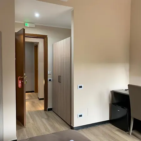 Hotel Diana
